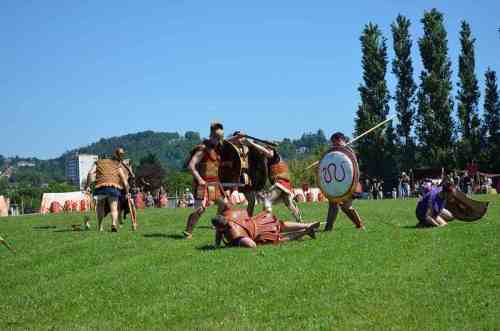 Φωτογραφια: Αρχαιολογικο Φεστιβάλ "Gallo-roman Days" 2012, Σκηνή ένοπλης σύγκρουσης . Σύλλογος Ιστορικών Μελετών ΚΟΡΥΒΑΝΤΕΣ