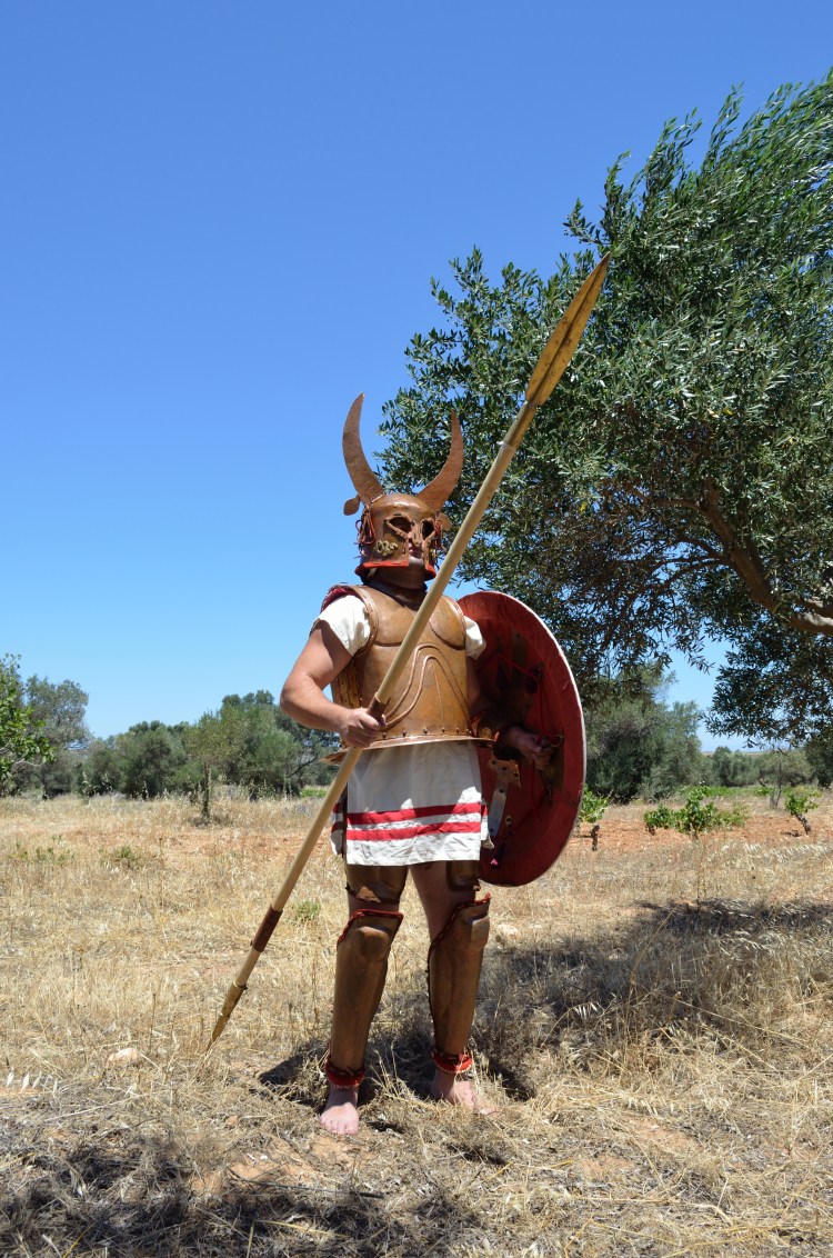 Fig. 71. Reconstruction of an Archaic Period Hoplite Armour, from the Greek Mainland. The bell cuirass and grieves are based on exhibits from the Olympia Museum and the Corinthian helmet on an item found in Tarento – now exhibited in the Geneva Museum of Art. Association of Historical Studies KORYVANTES
